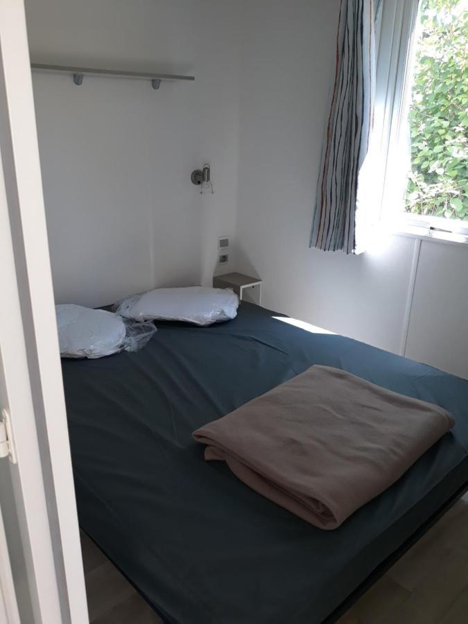Mobilhome 6 Pers Avec Clim Saint-Georges-de-Didonne ภายนอก รูปภาพ
